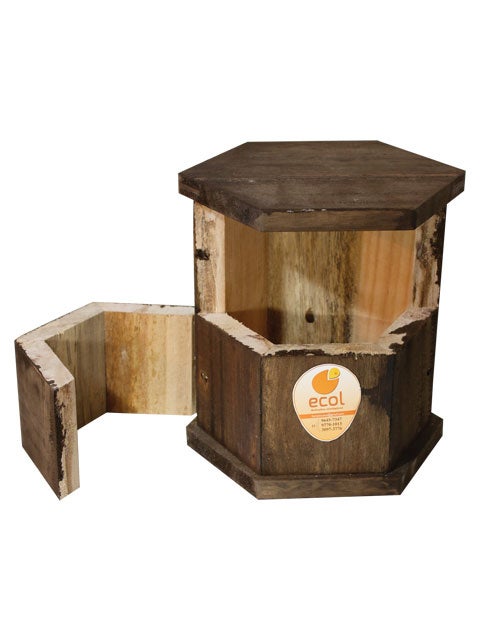 Coletor de pólen de alvado para ninhos ou núcleos