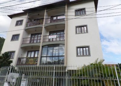 137  –  Apartamento no Alto  –  Teresópolis  –  R.J:.