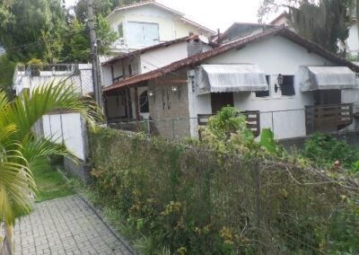 443  –  Casa no Alto  –  Teresópolis  –  R.J:.